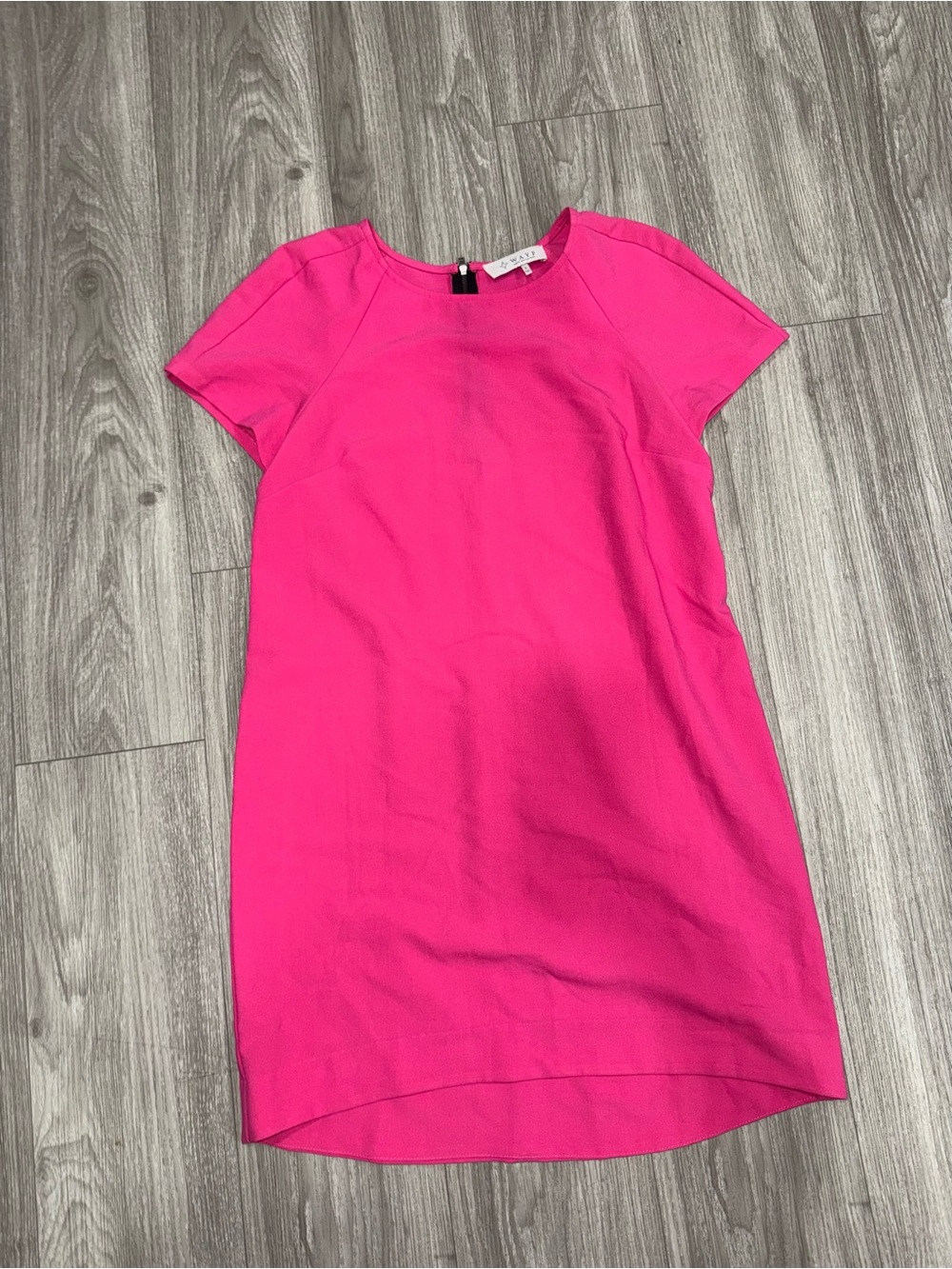 Wayf Fuchsia Short-Sleeve Shift Dress